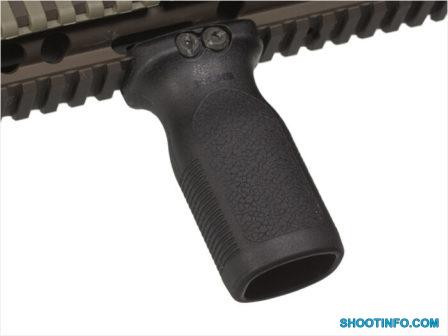 mag412-feature_magpul_rvg_rail_vertical_grip_021695308357 mag412-feature_magpul_rvg_rail_vertical_grip_021695308357